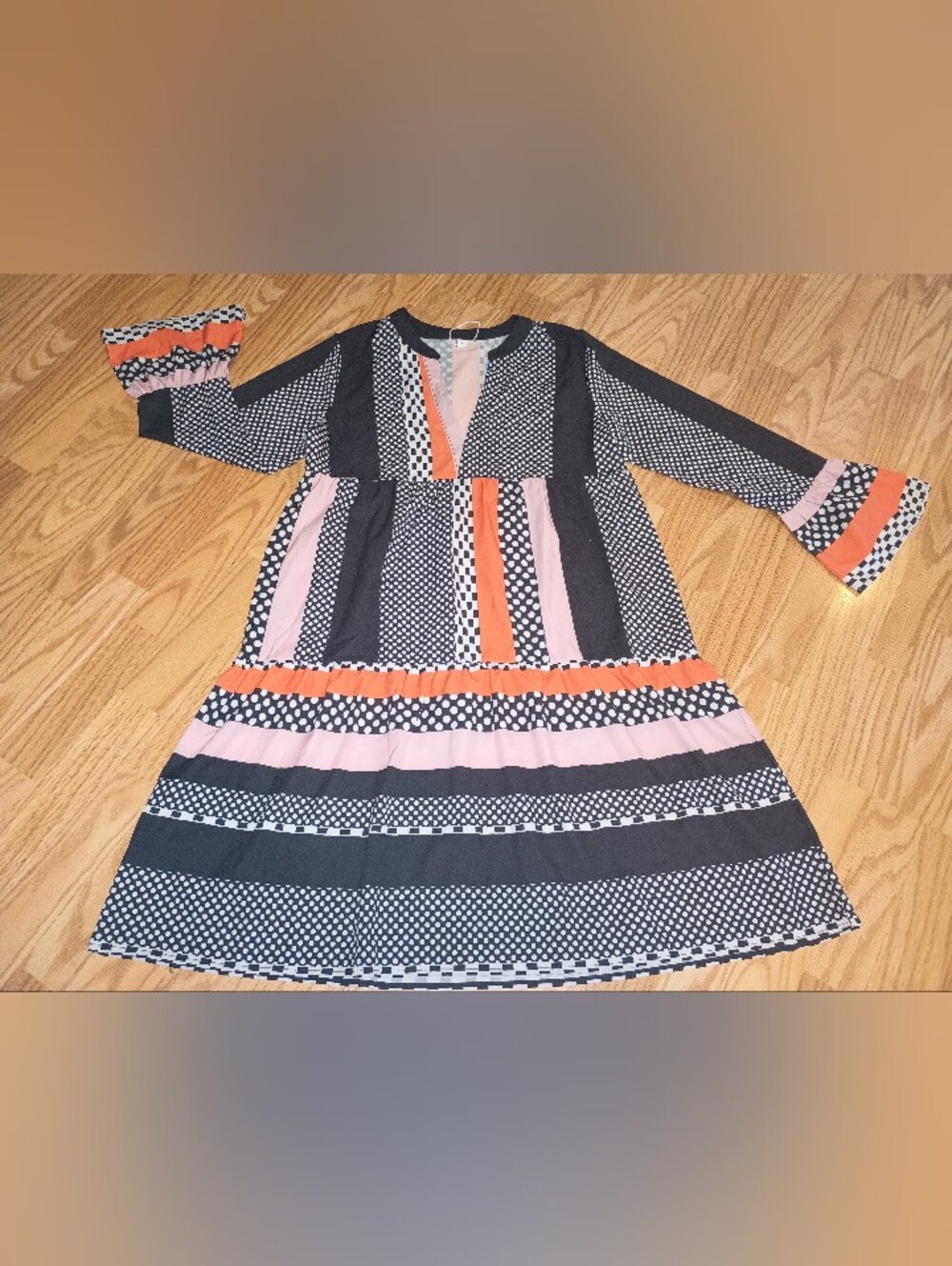 Women's Dress. L